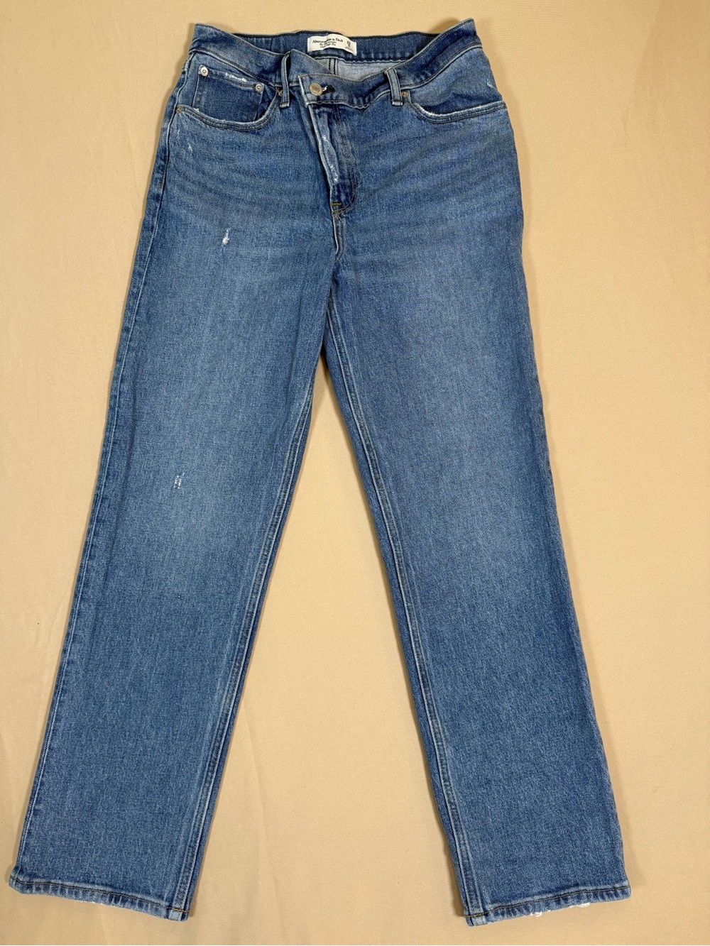 Abercrombie & Fitch The 90’s Straight Ultra High Rise, 29/8 Short.